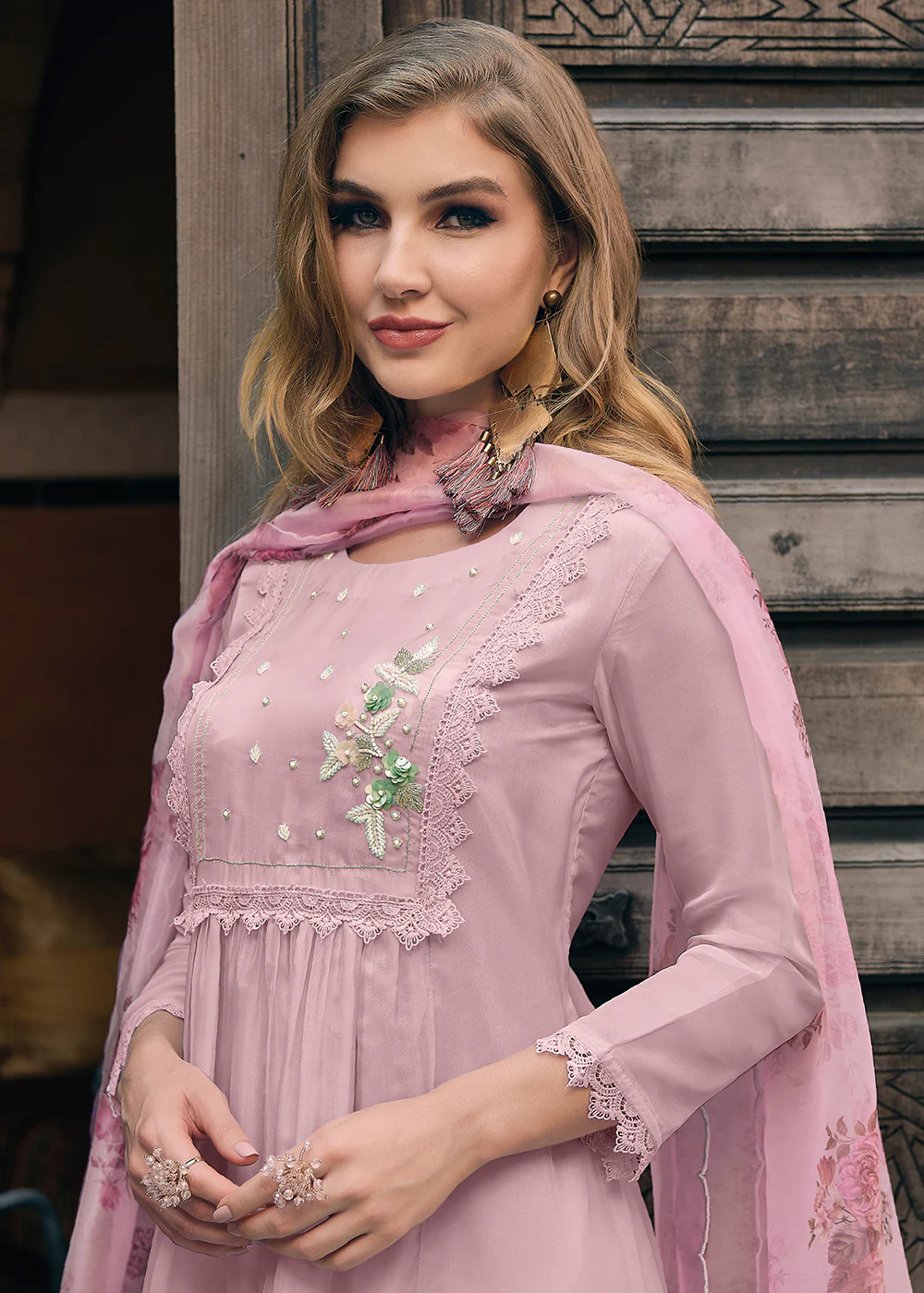Pleasing Mauve Organza Khatli Hand Work Salwar Kameez - Image 2