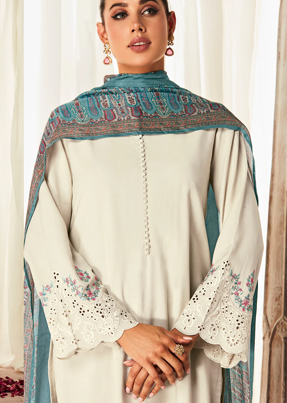 Pleasing White Suzani Inspired Embroidered Ethnic Salwar Suit - Image 2