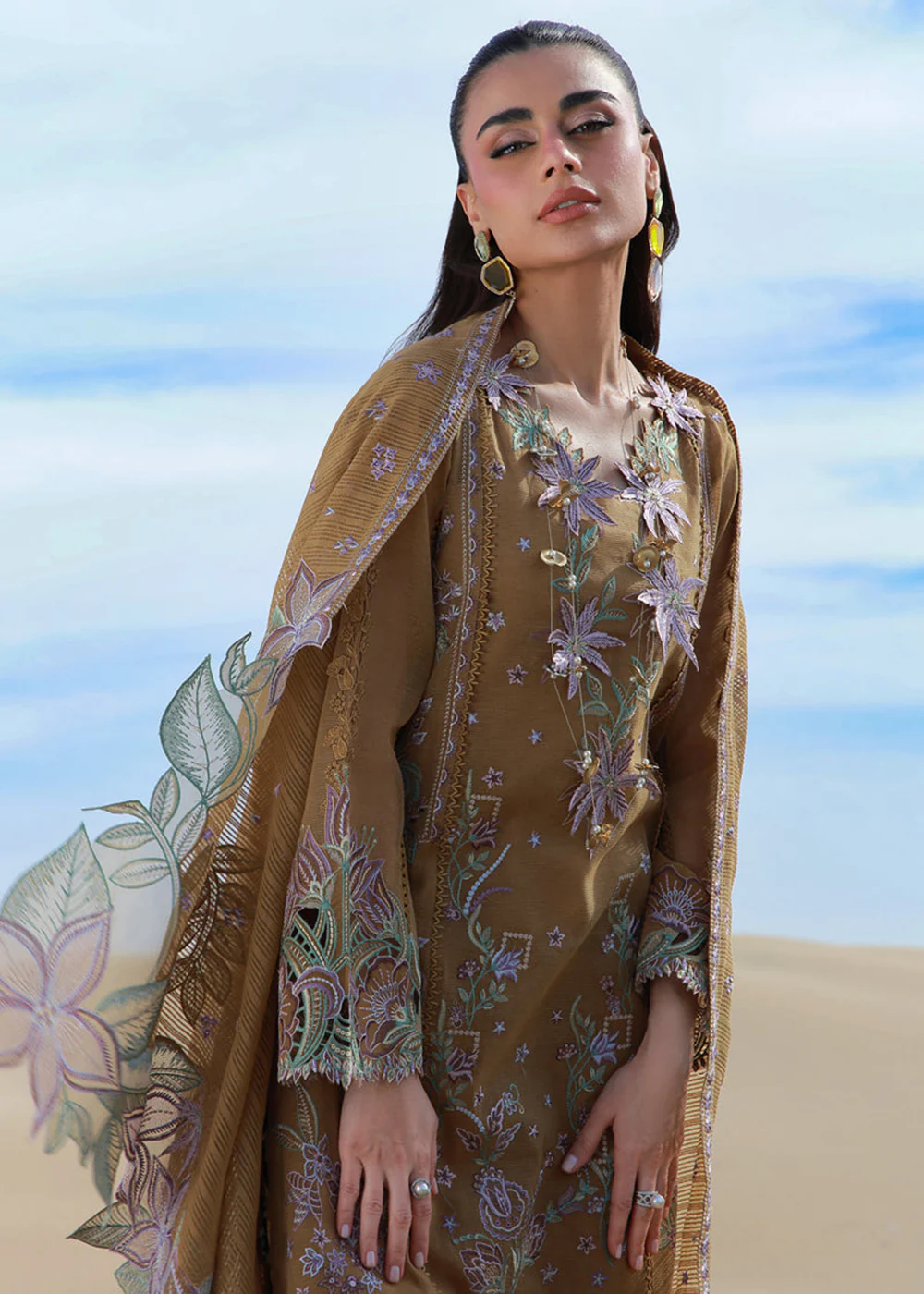 Premium Luxury Lawn '26 by Rang Rasiya | MINAAL - Image 10