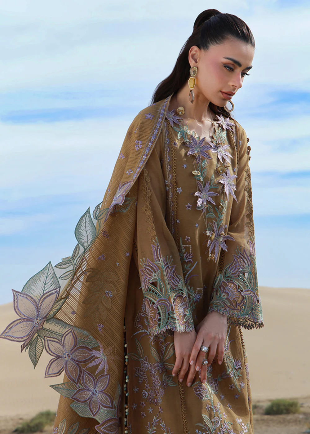Premium Luxury Lawn '26 by Rang Rasiya | MINAAL - Image 7