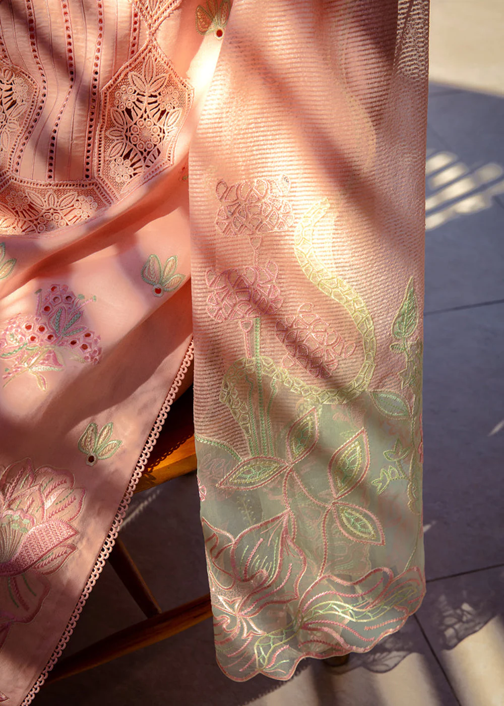 Premium Summer Lawn Collection '25 by Rang Rasiya | Bareeha - Image 6