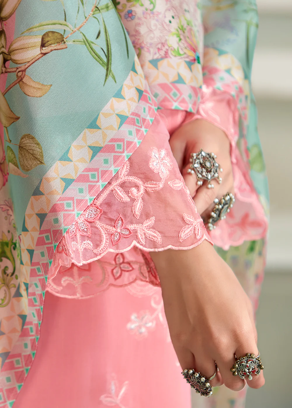 Pretty Pink Pure Muslin Resham Embroidered Salwar Suit - Image 4