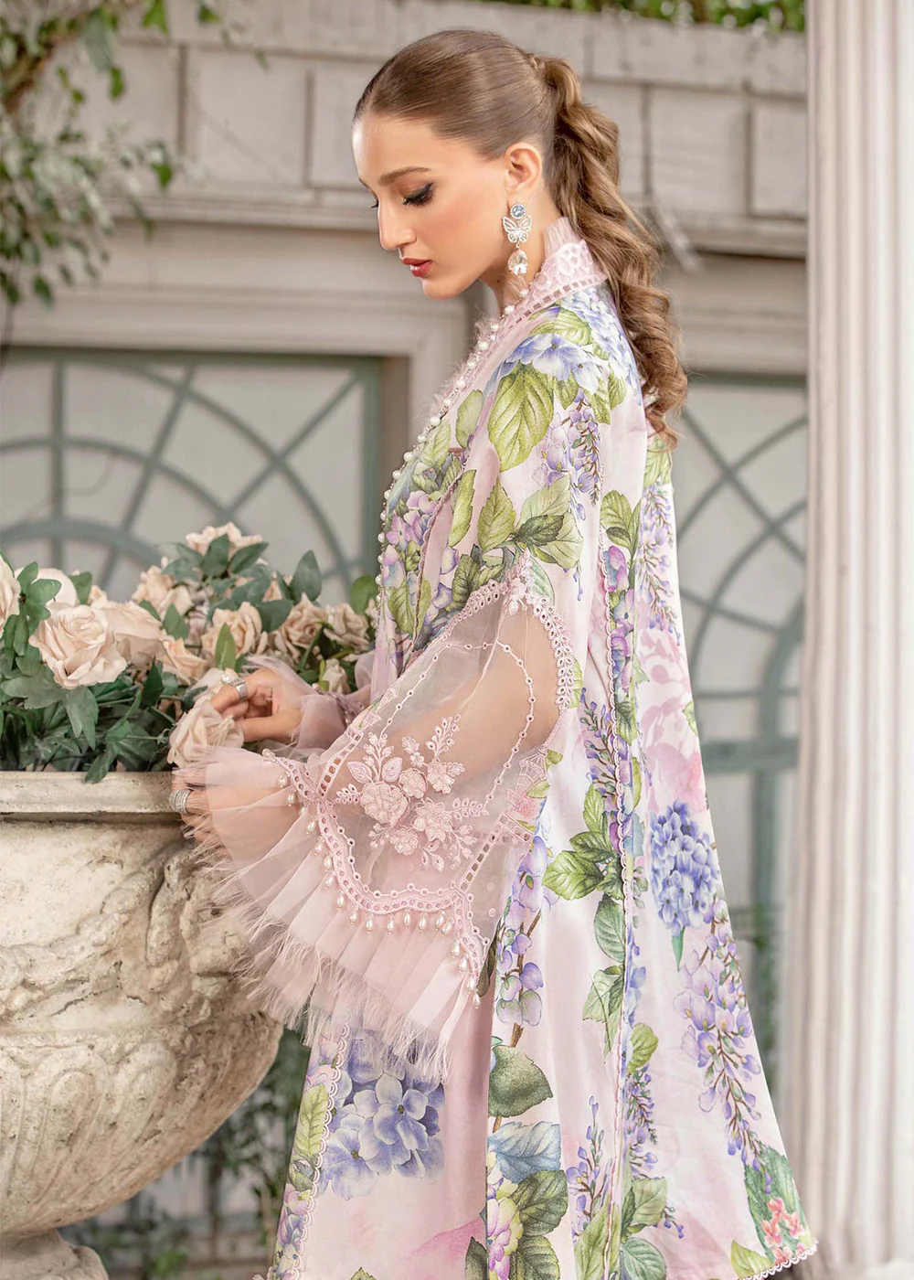 Printed Lawn Suit - Maria B - M.Prints Eid Collection 2023 - MPT-1801-A - Image 4