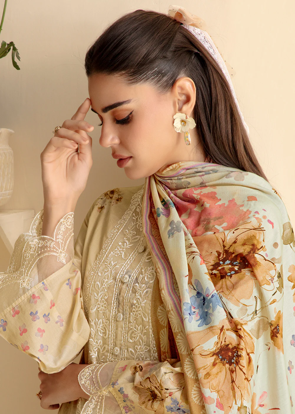 Pure Lawn Cream Embroidered Festive Salwar Suit - Image 4