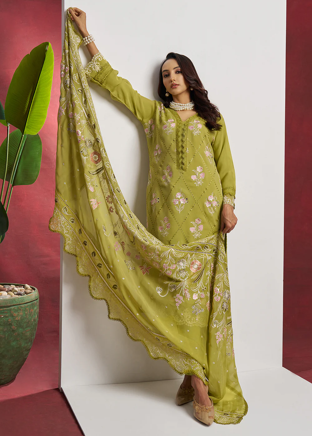 Pure Organza Green Embroidered Eid Festive Salwar Suit - Image 5