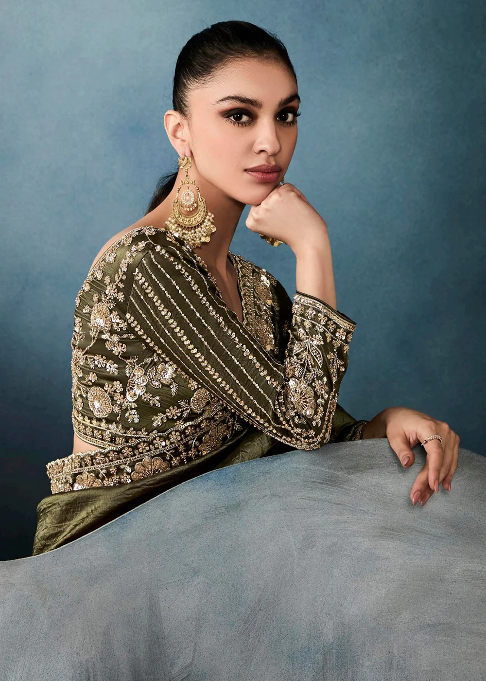 Radiant Green Tissue Saree with Handcrafted Cutwork Border - Image 4