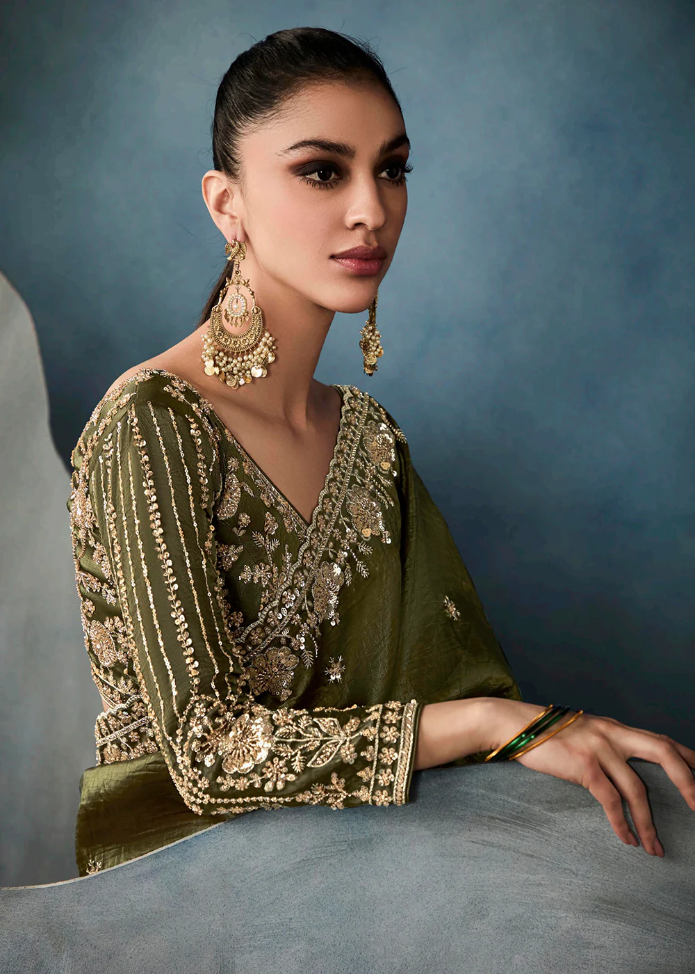 Radiant Green Tissue Saree with Handcrafted Cutwork Border - Image 7