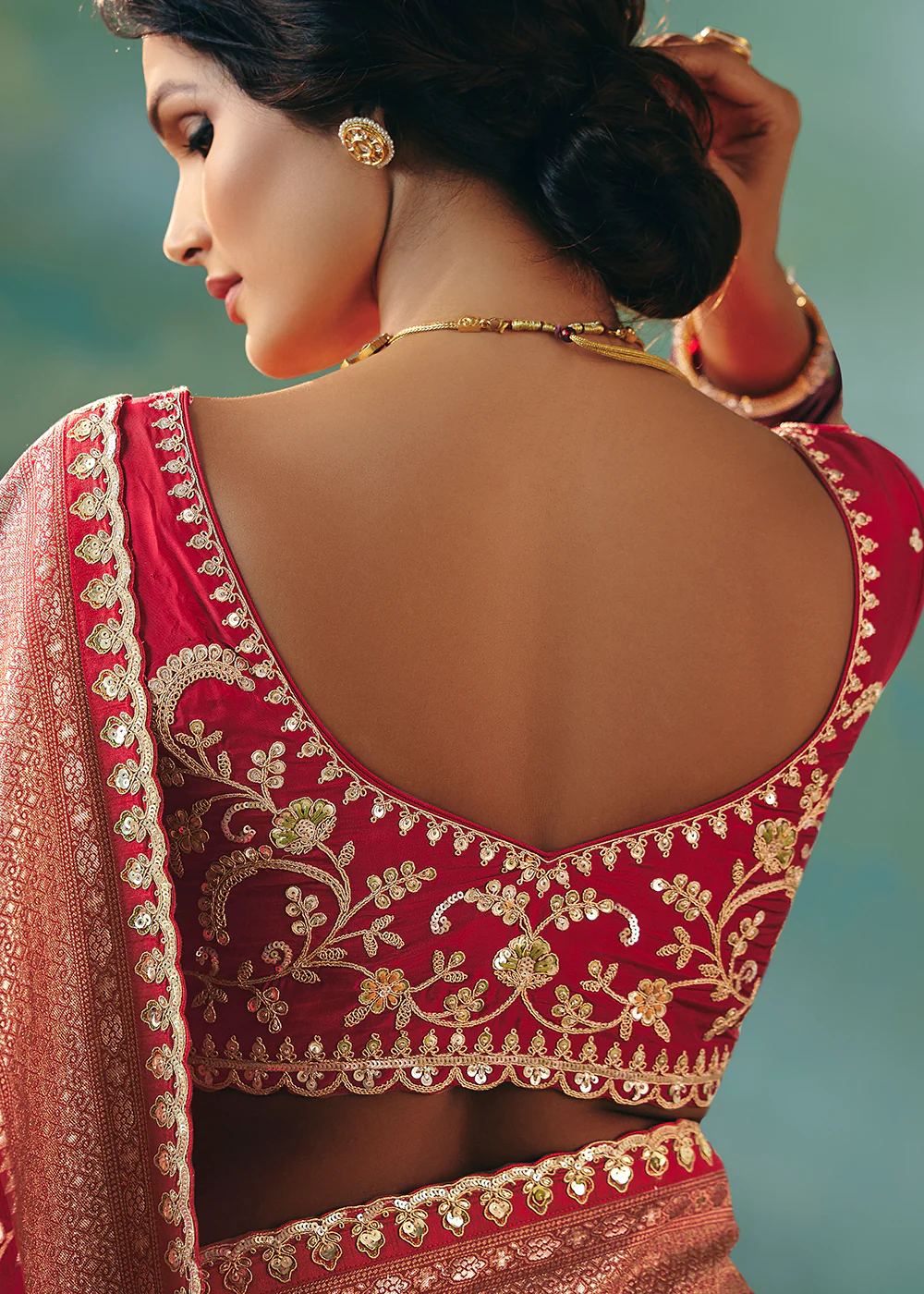 Red Premium Dola Viscose Silk Wedding Wear Saree - Image 3