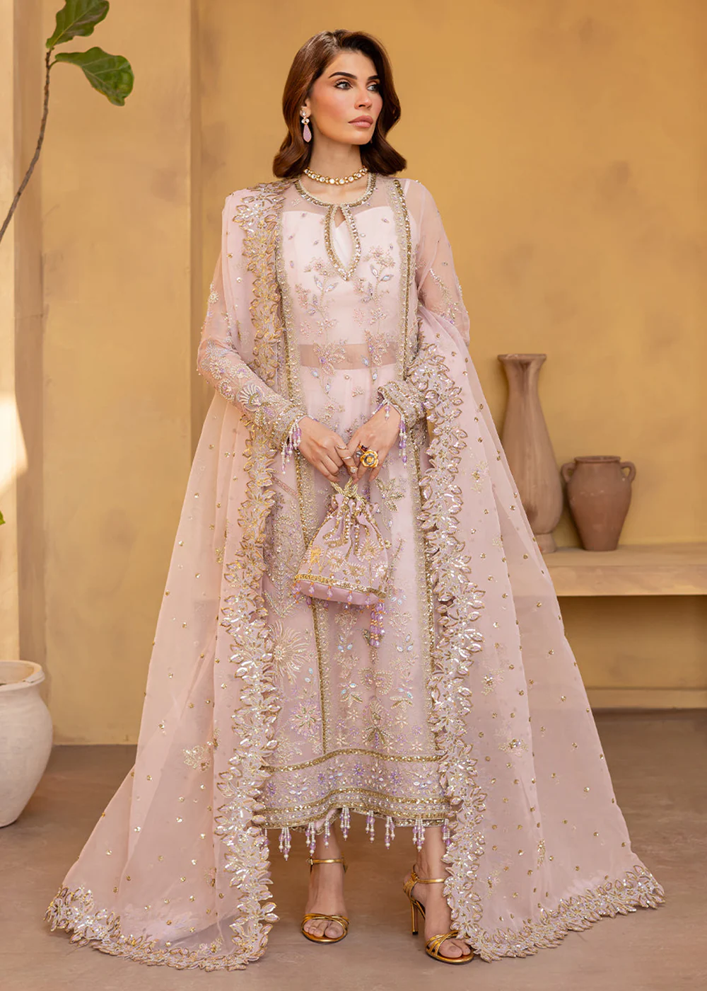 Regalia Luxury Formals '25 by Emaan Adeel | VELOURA - Image 4