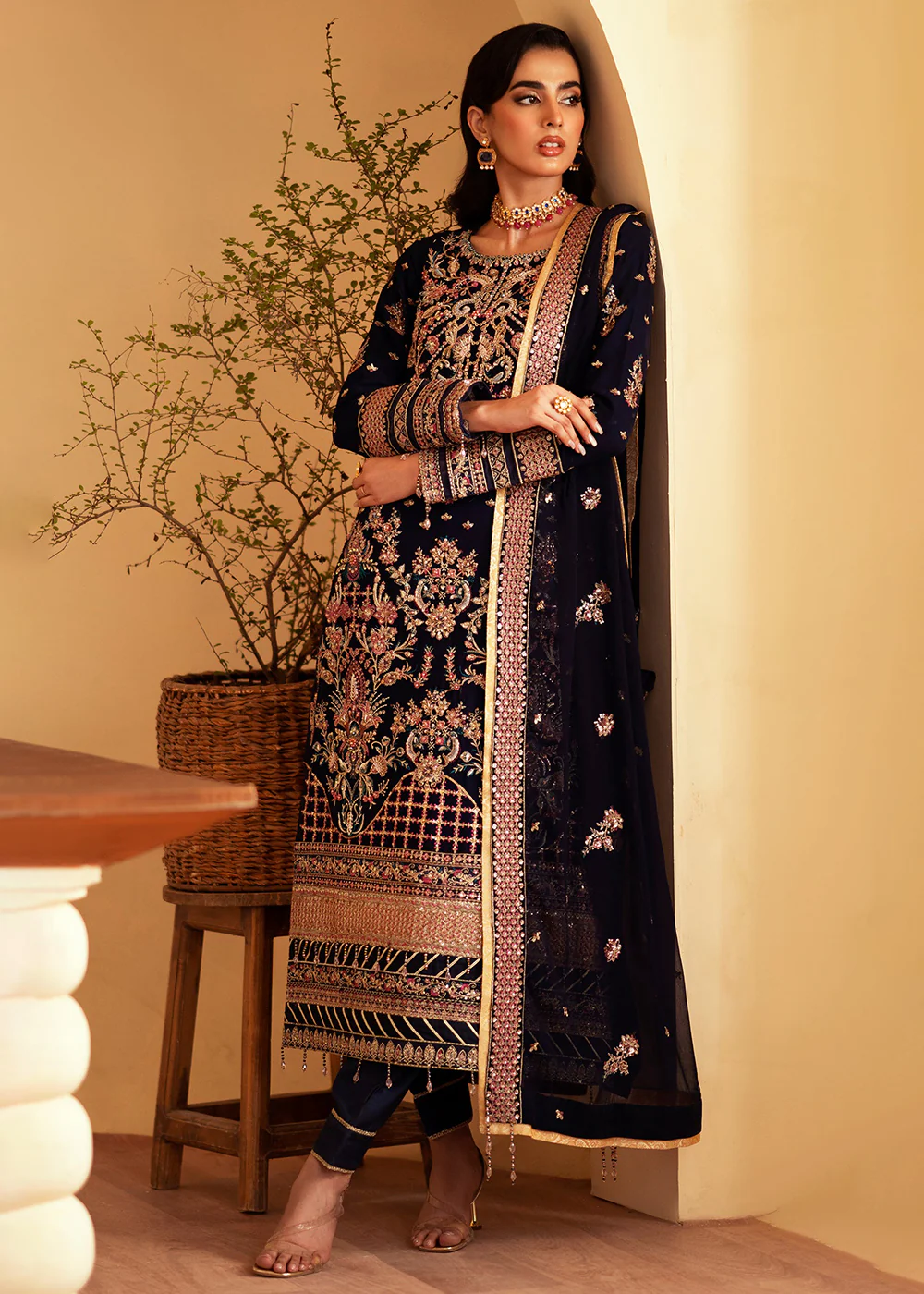 Romansiyyah Luxury Formals '24 by Emaan Adeel | NAGEENA - Image 7
