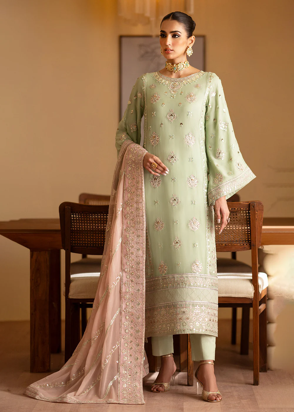 Romansiyyah Luxury Formals '24 by Emaan Adeel | NAJMEH - Image 7
