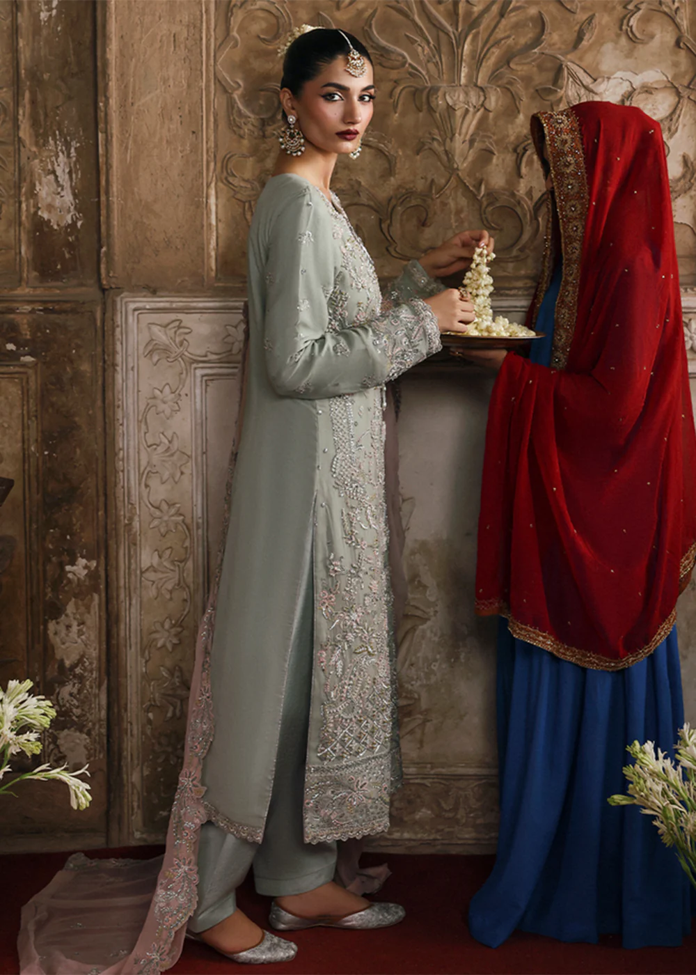 Romansiyyah Luxury Formals '25 by Emaan Adeel | MAHPARI - Image 5