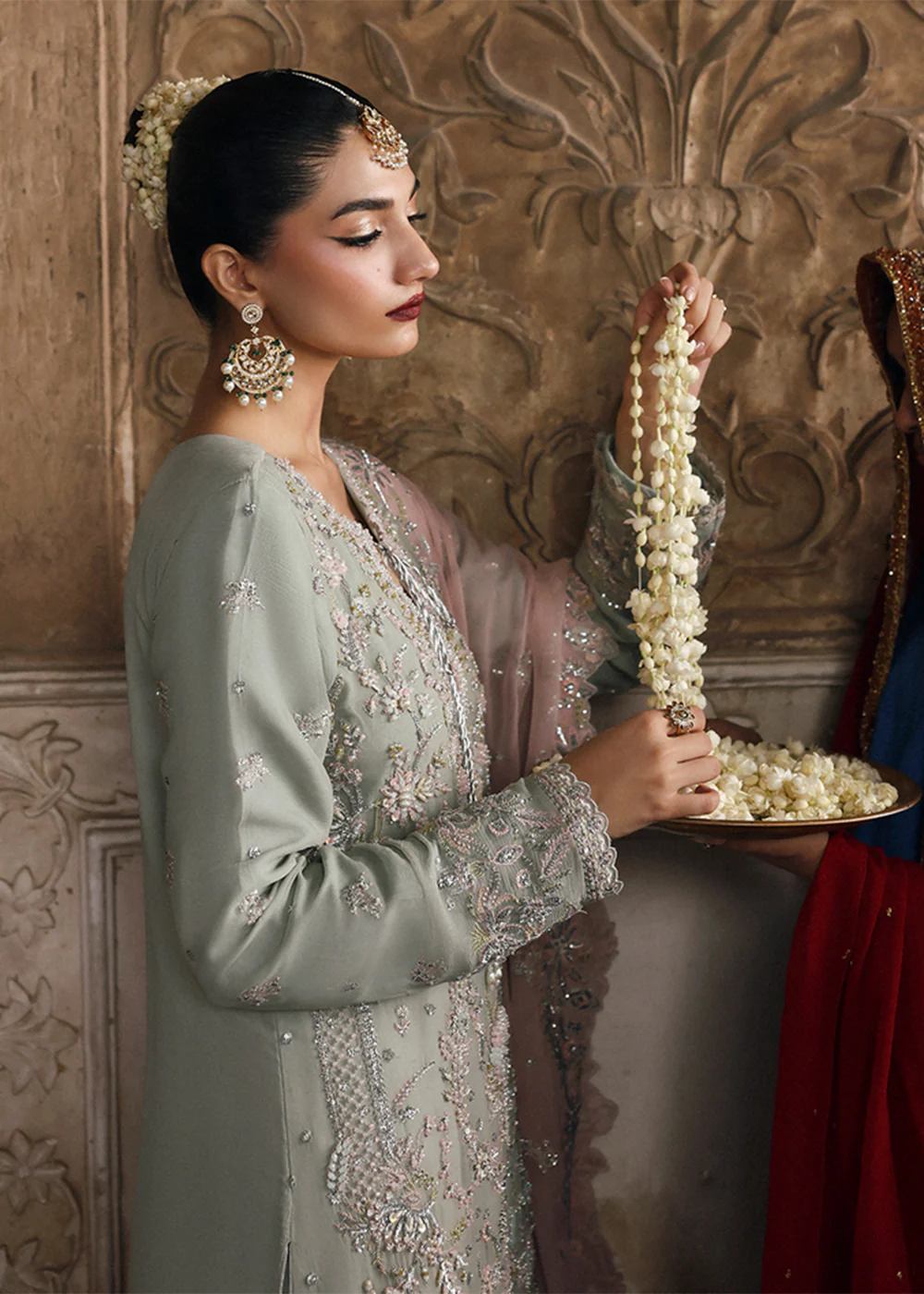 Romansiyyah Luxury Formals '25 by Emaan Adeel | MAHPARI - Image 6