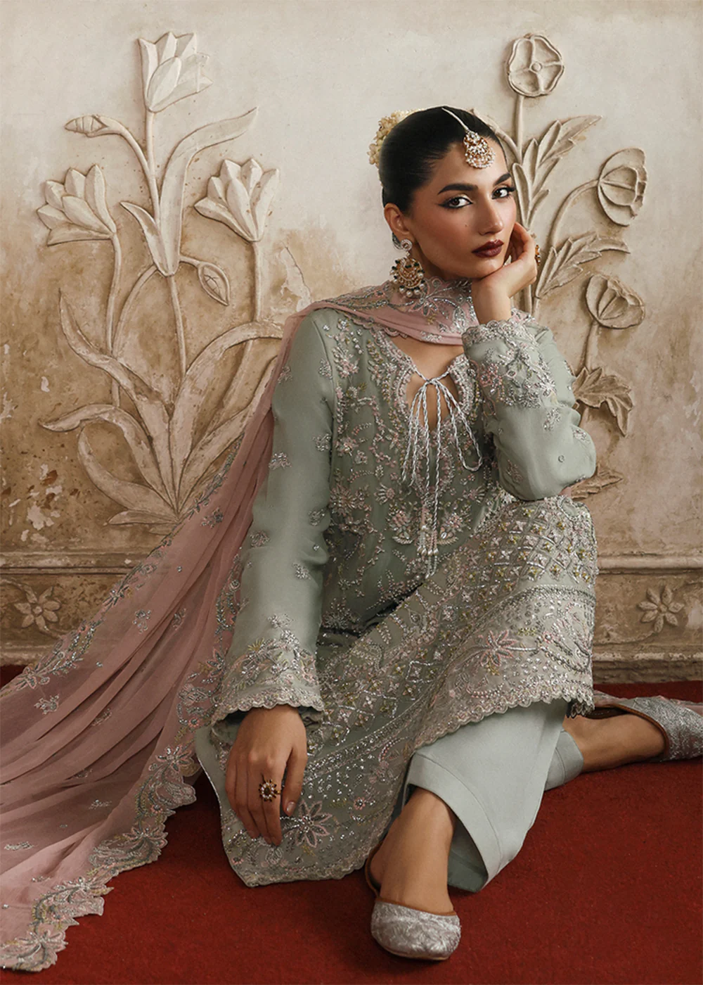 Romansiyyah Luxury Formals '25 by Emaan Adeel | MAHPARI - Image 8