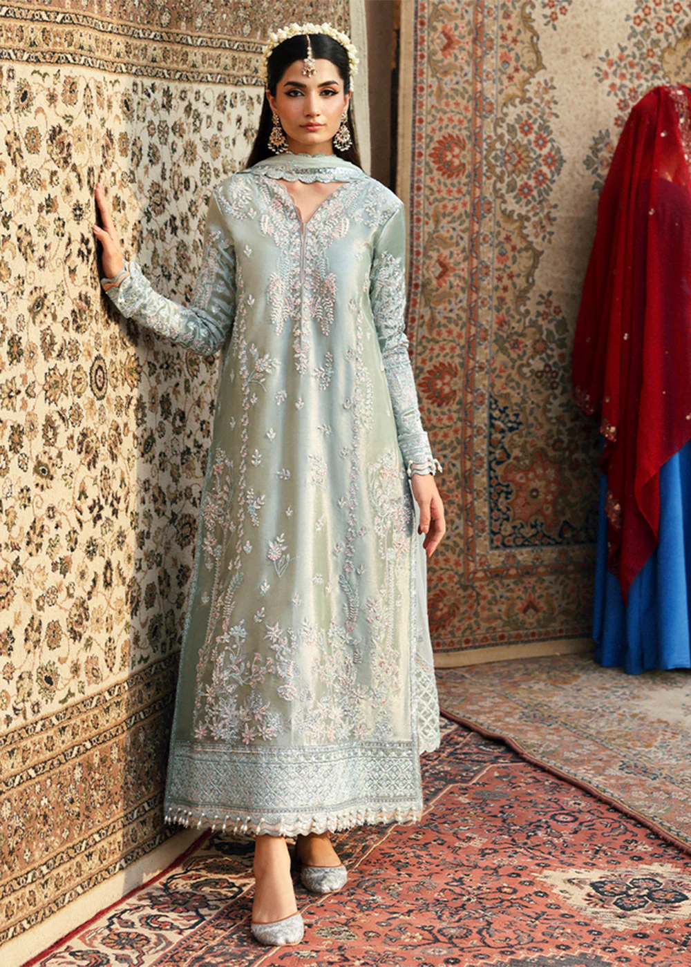 Romansiyyah Luxury Formals '25 by Emaan Adeel | SHABEENA