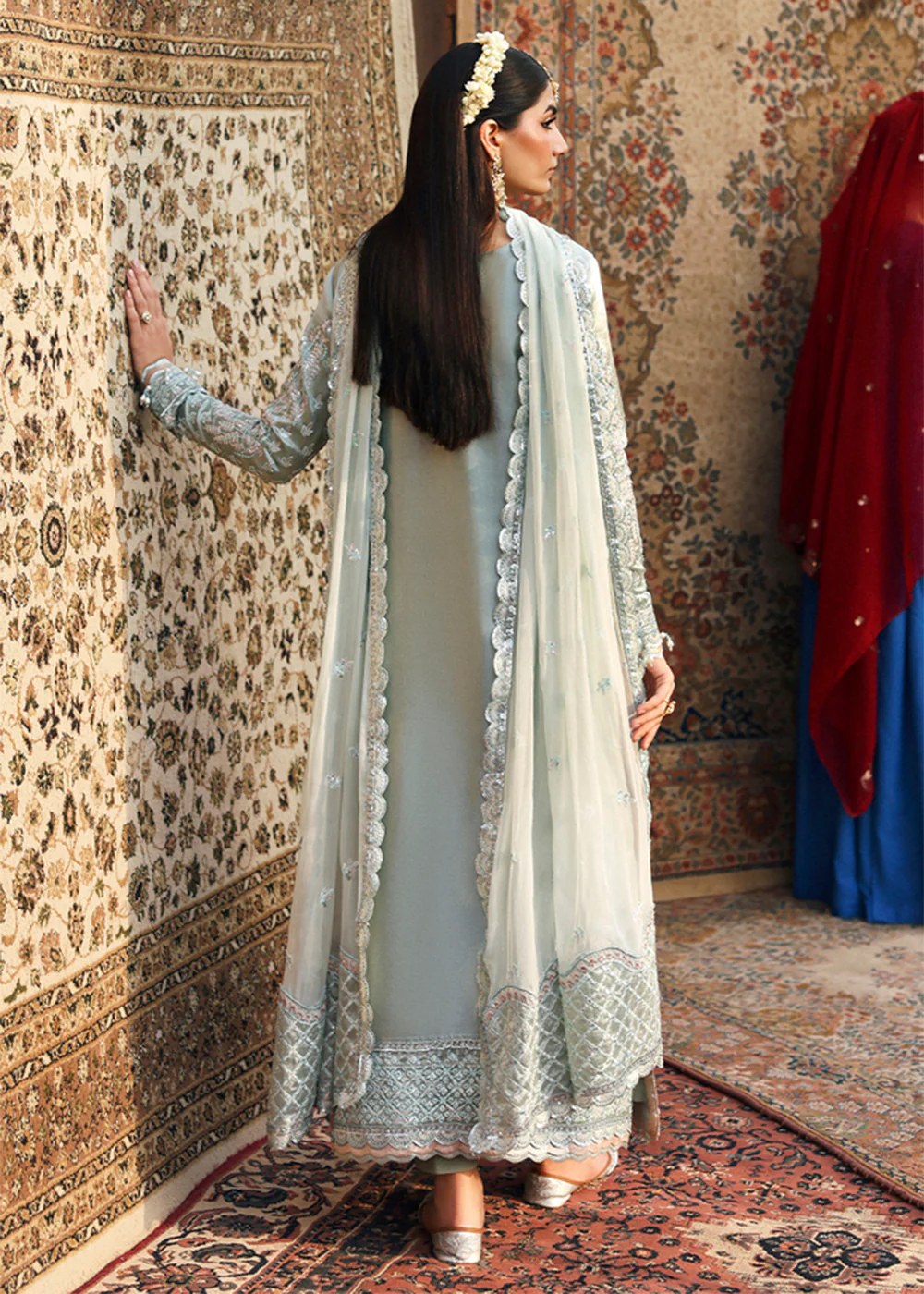 Romansiyyah Luxury Formals '25 by Emaan Adeel | SHABEENA - Image 3
