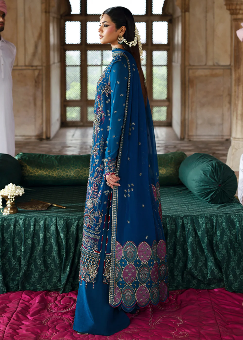 Romansiyyah Luxury Formals '25 by Emaan Adeel | ZARQ - Image 5