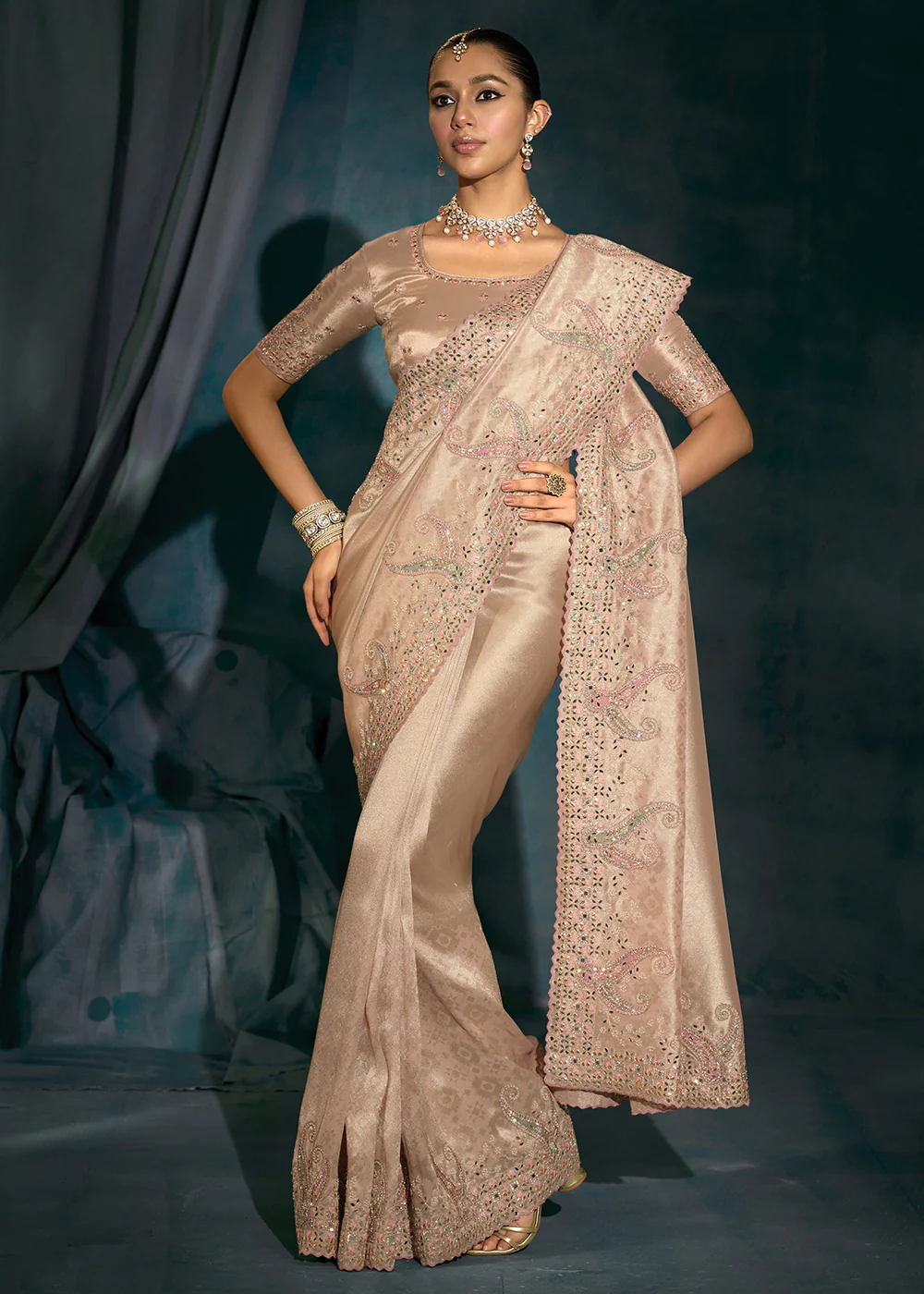 Rose Gold Cut Dana & Mirror Work Designer Saree - Image 4