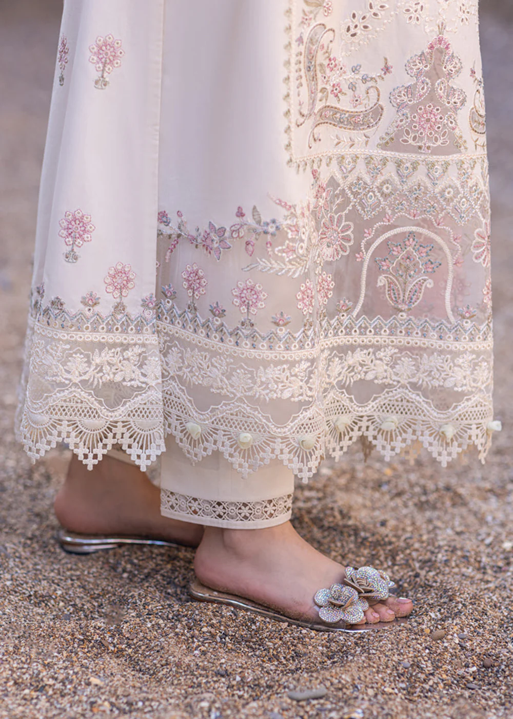 Sahil Kinare Luxury Lawn '24 by Qalamkar | FP-13 MELEK - Image 5