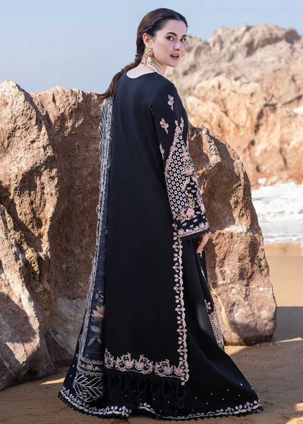 Sahil Kinare Luxury Lawn '24 by Qalamkar | FP-14 RIMA - Image 3