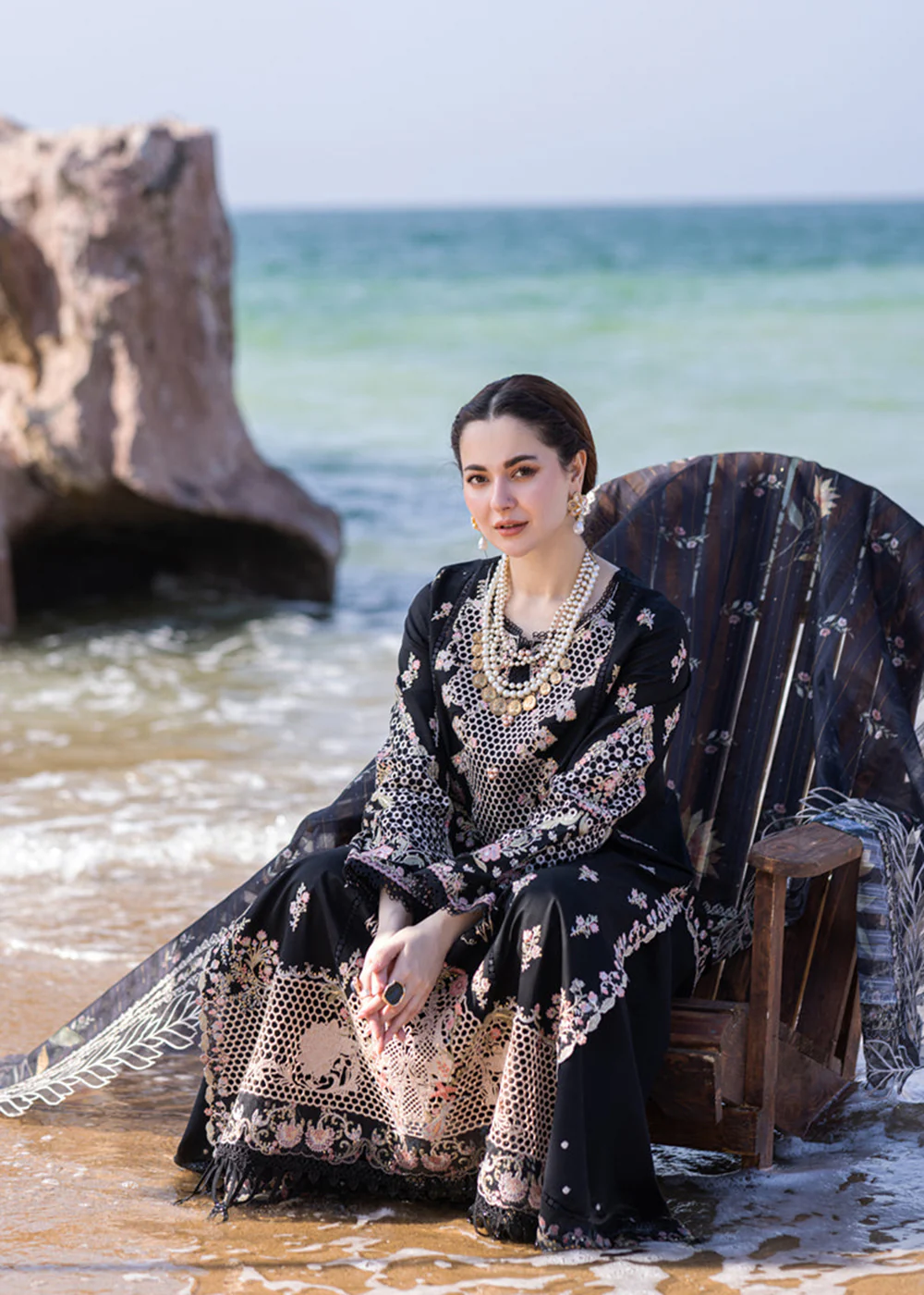 Sahil Kinare Luxury Lawn '24 by Qalamkar | FP-14 RIMA - Image 4