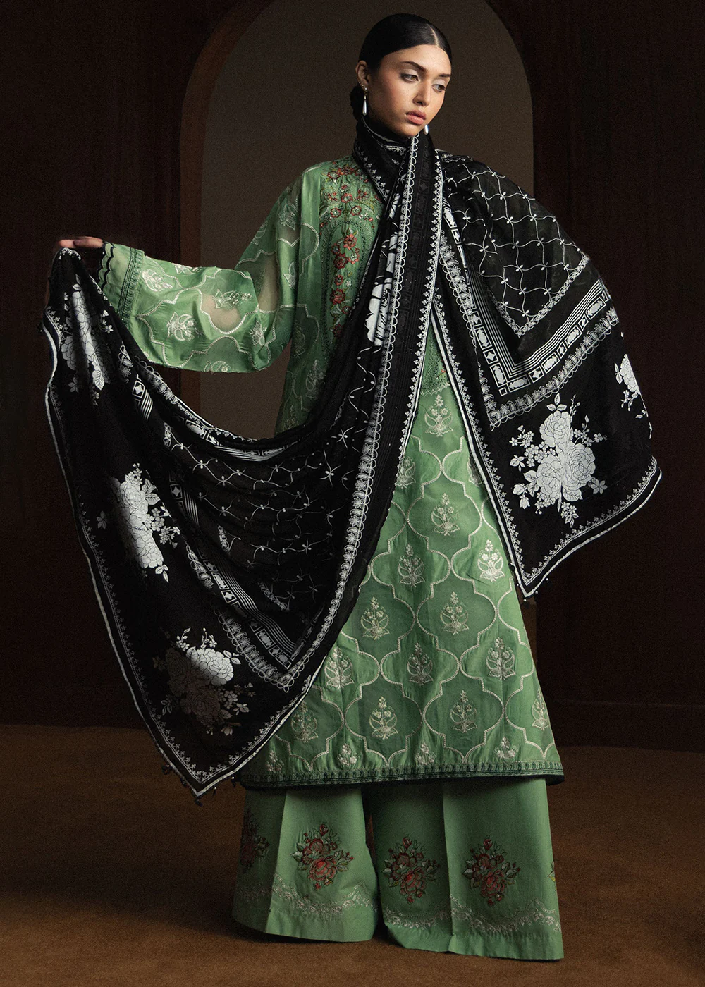 Satori Luxury Lawn '26 by Zara Shahjahan | Midoriya-D6 - Image 4