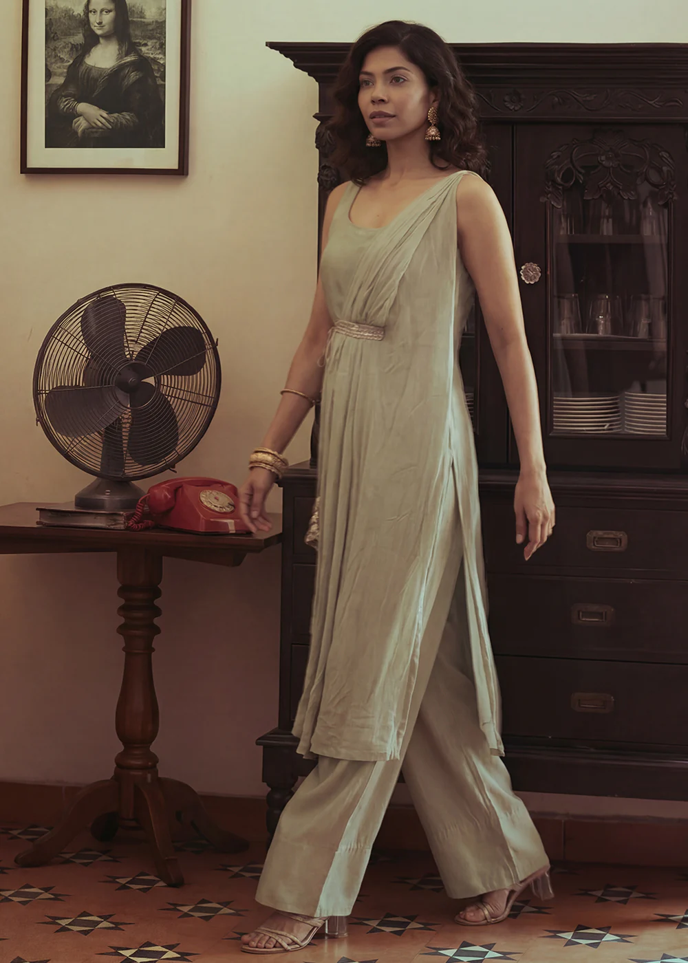 Sea Green Silk Kurta with Pant & One Side Shrug Set - Image 4