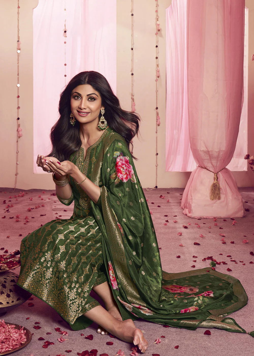 Shilpa Shetty Light Green Mehndi Wear Salwar Suit - Image 4