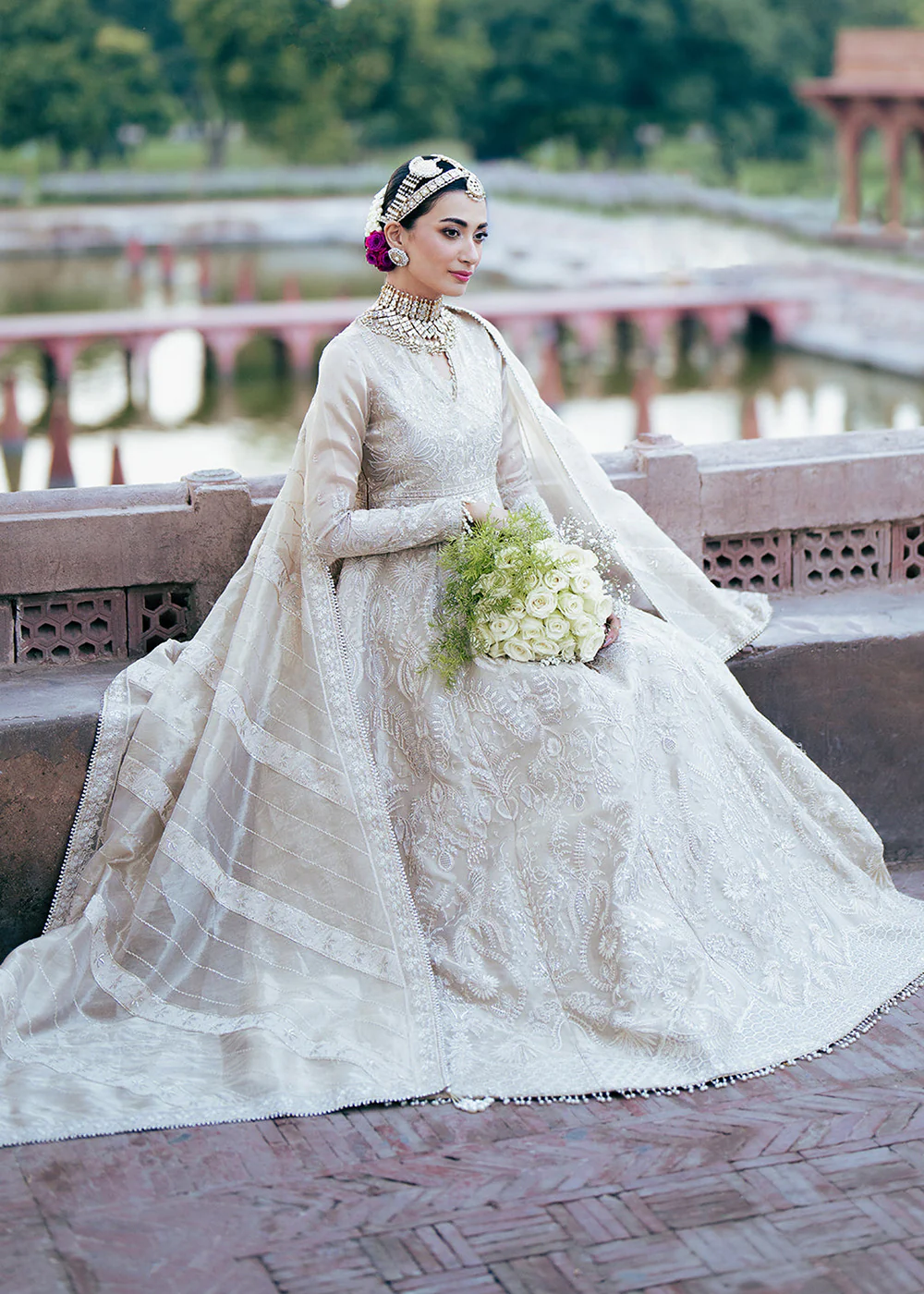 Silsila Festive Collection '24 by Saad Shaikh | Mira - Image 4