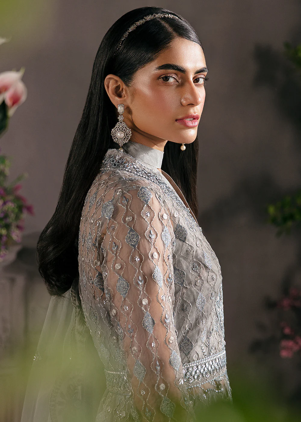 Silver Pakistani Salwar Suit - Afrozeh La Fuchsia Formals '23 - Moonlit - Image 4