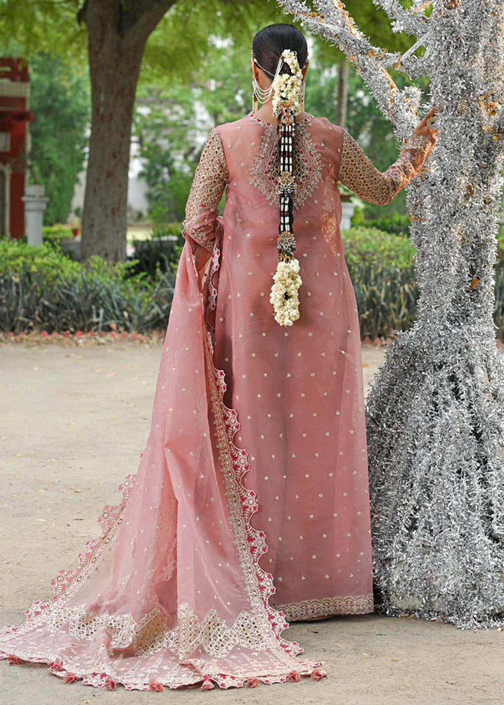 Singhar Wedding Formals '24 by Qalamkar | RF-02 SALEHA - Image 3