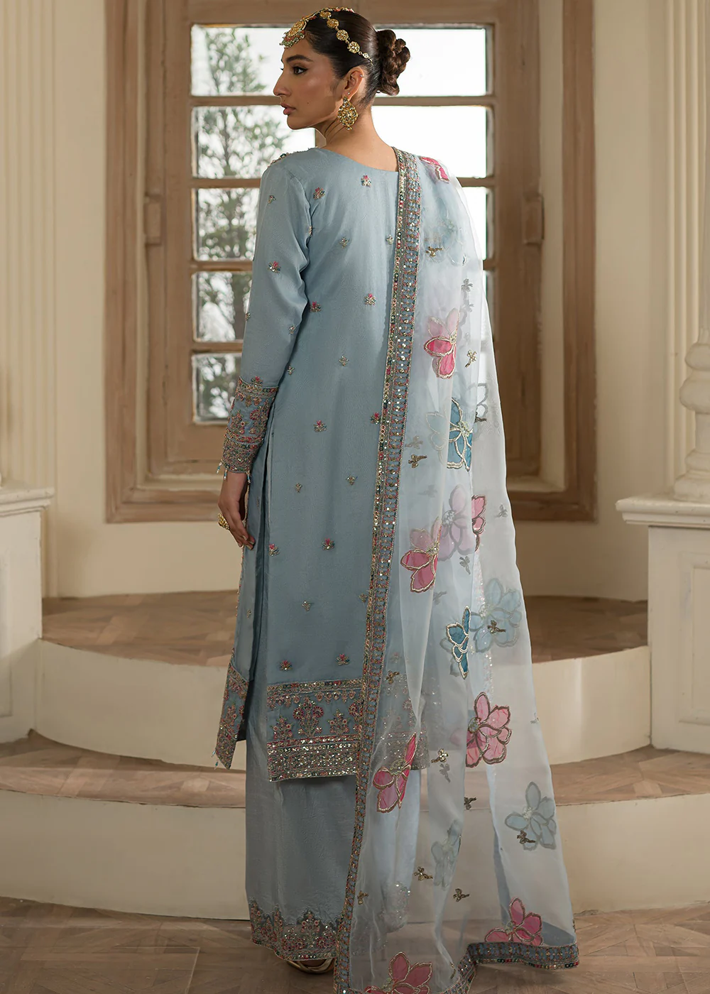 Suave Luxury Formals '24 by Emaan Adeel | Esra - Image 3