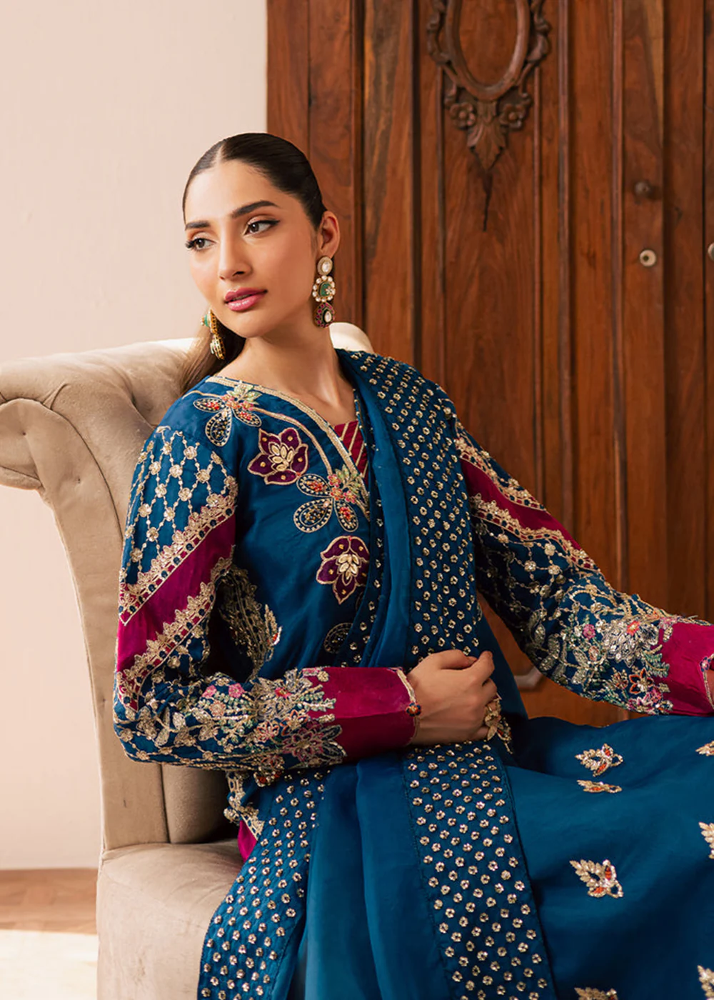 Suave Luxury Formals '25 by Emaan Adeel | AVOIR - Image 2