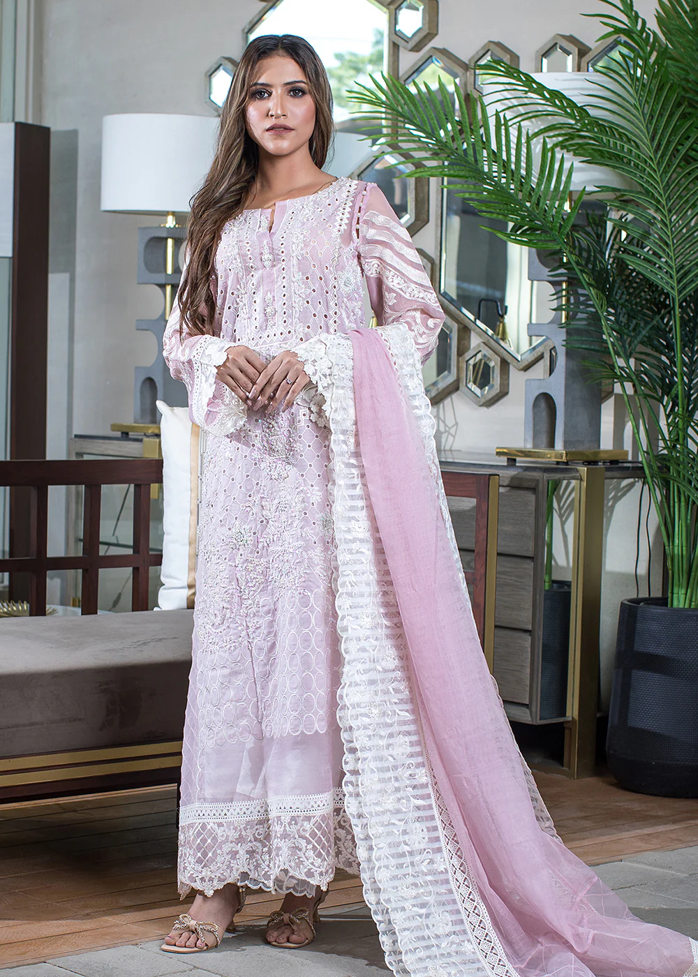 Suh Luxury Collection '24 by Zunn Fashion | SUH02 - Image 3