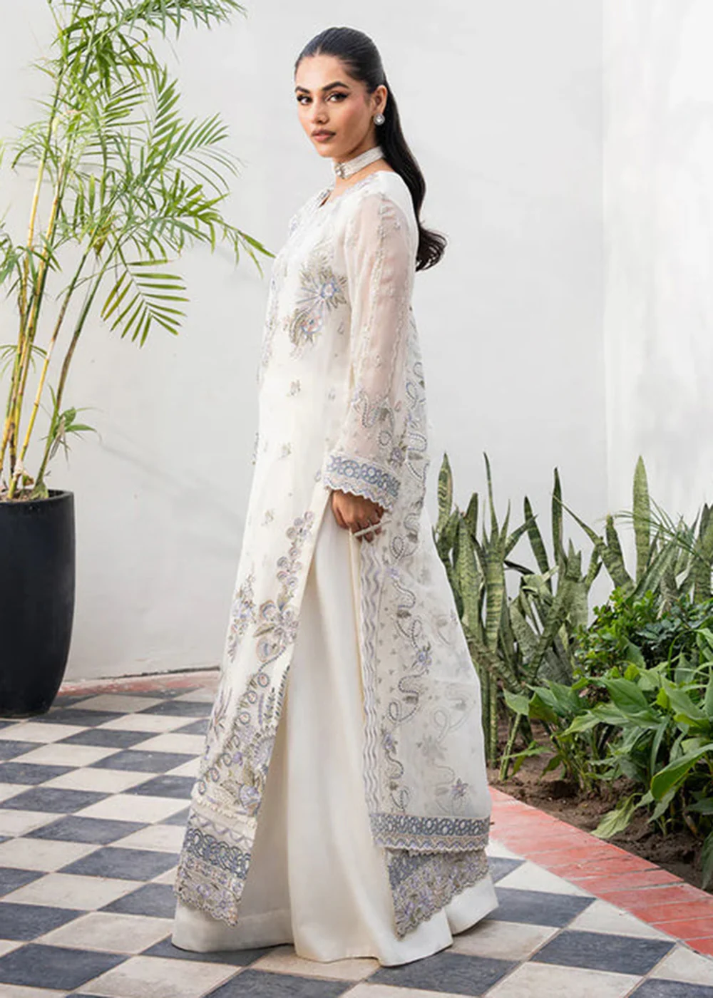 Tarz Luxury Formals '25 by Freesia | ROZHAN - FW40045 - Image 4