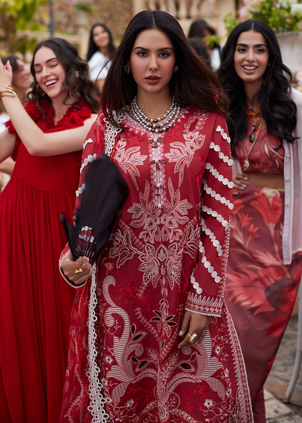 Te Amo Luxury Lawn '24 by Mushq | AMORE AFFAIR - Image 2