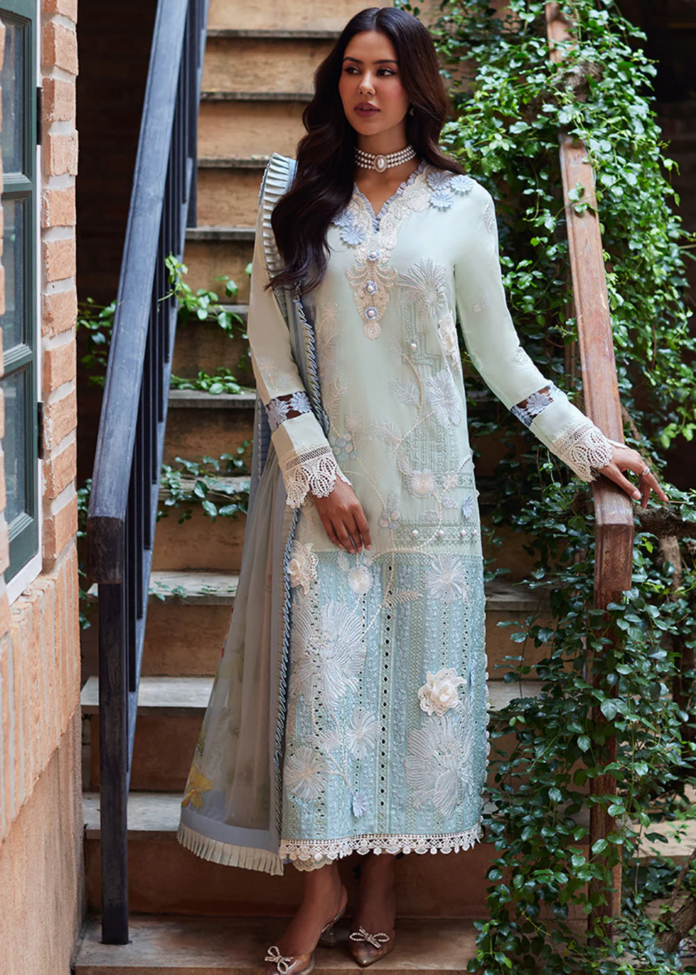 Te Amo Luxury Lawn '24 by Mushq | CAPRI CHARM