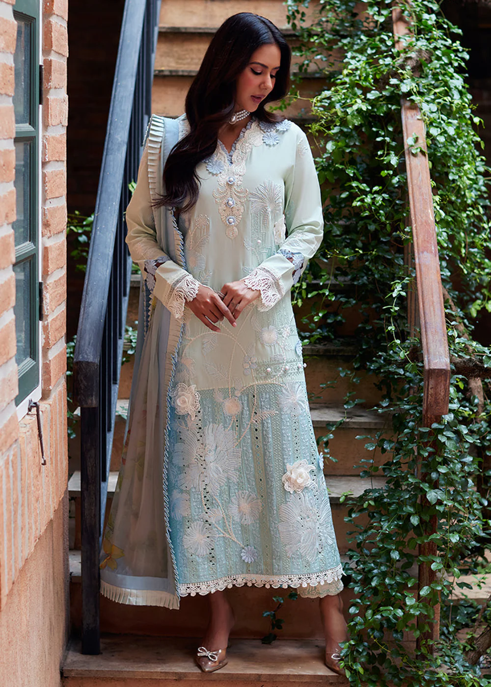 Te Amo Luxury Lawn '24 by Mushq | CAPRI CHARM - Image 7