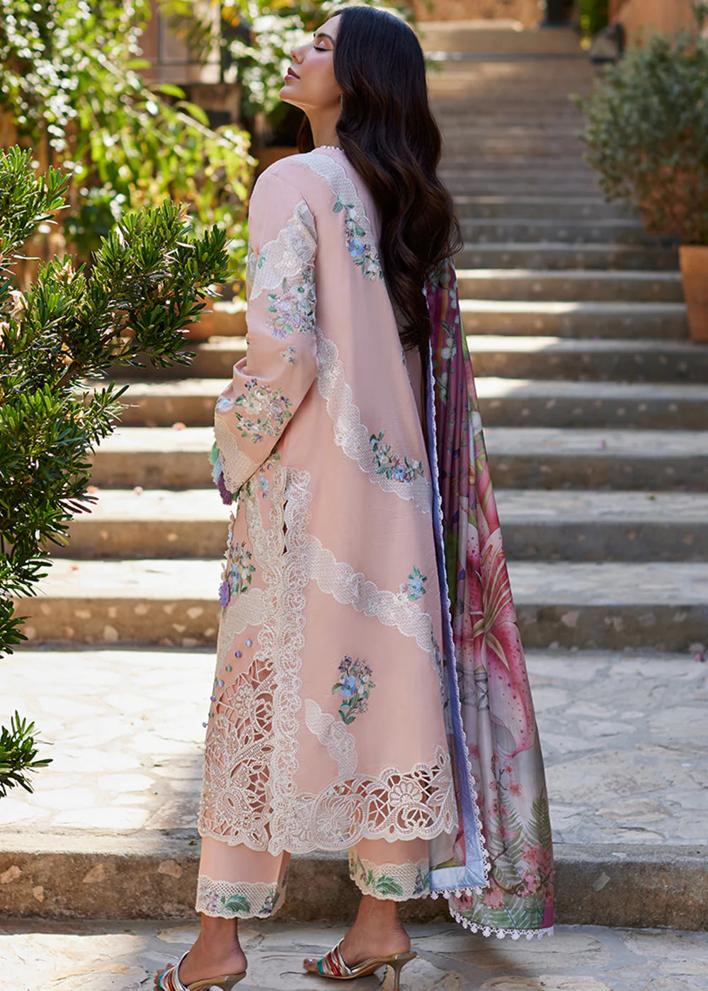 Te Amo Luxury Lawn '24 by Mushq | ITALIANO INTRIGUE - Image 3