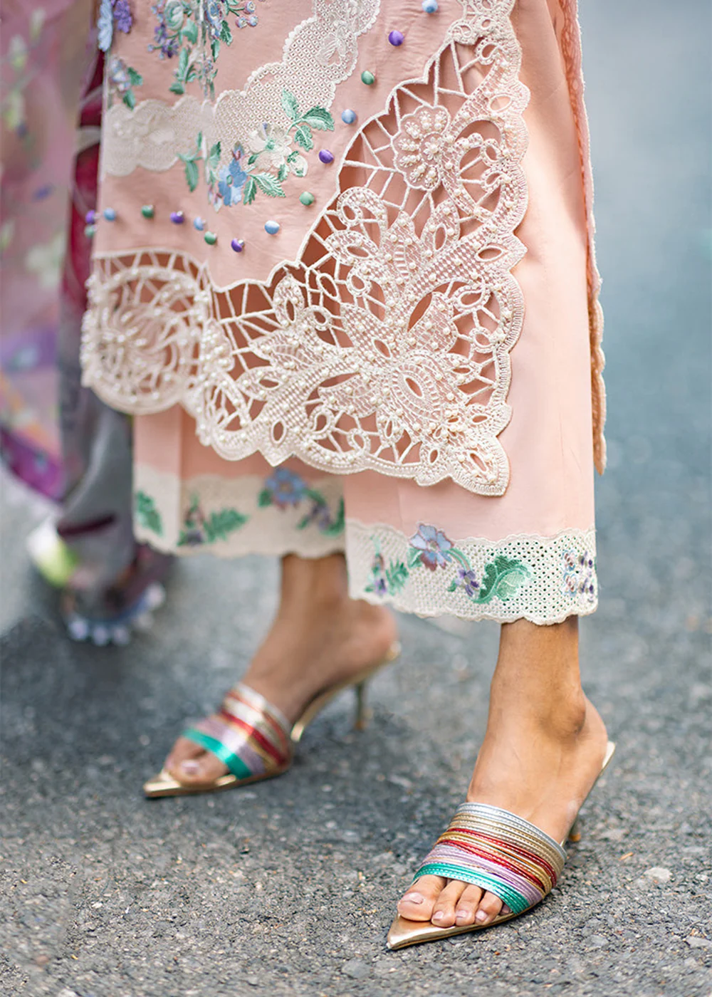 Te Amo Luxury Lawn '24 by Mushq | ITALIANO INTRIGUE - Image 6