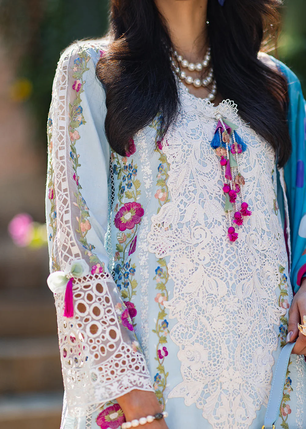 Te Amo Luxury Lawn '24 by Mushq | LUCCA LURE - Image 4