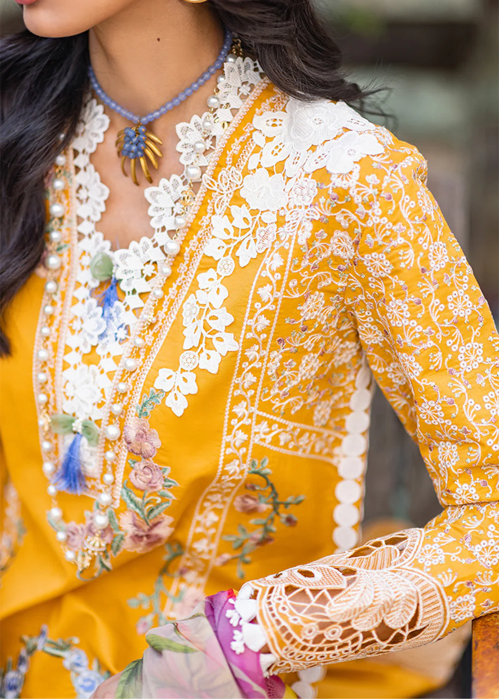 Te Amo Luxury Lawn '24 by Mushq | MILANO MODA - Image 4
