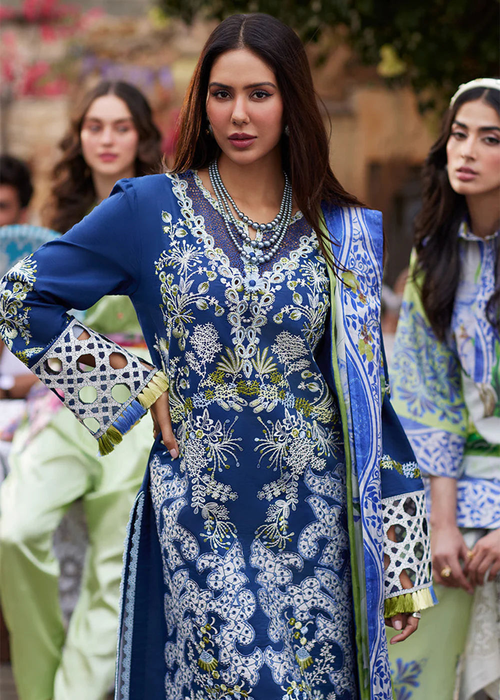 Te Amo Luxury Lawn '24 by Mushq | MODENA MAGIC - Image 2