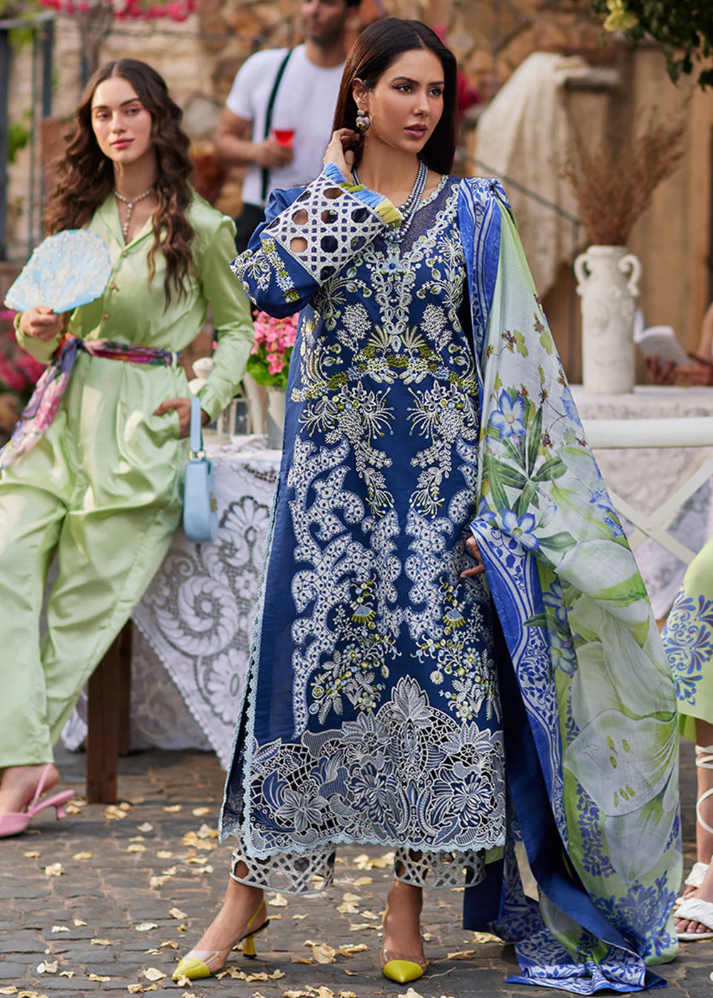Te Amo Luxury Lawn '24 by Mushq | MODENA MAGIC - Image 6