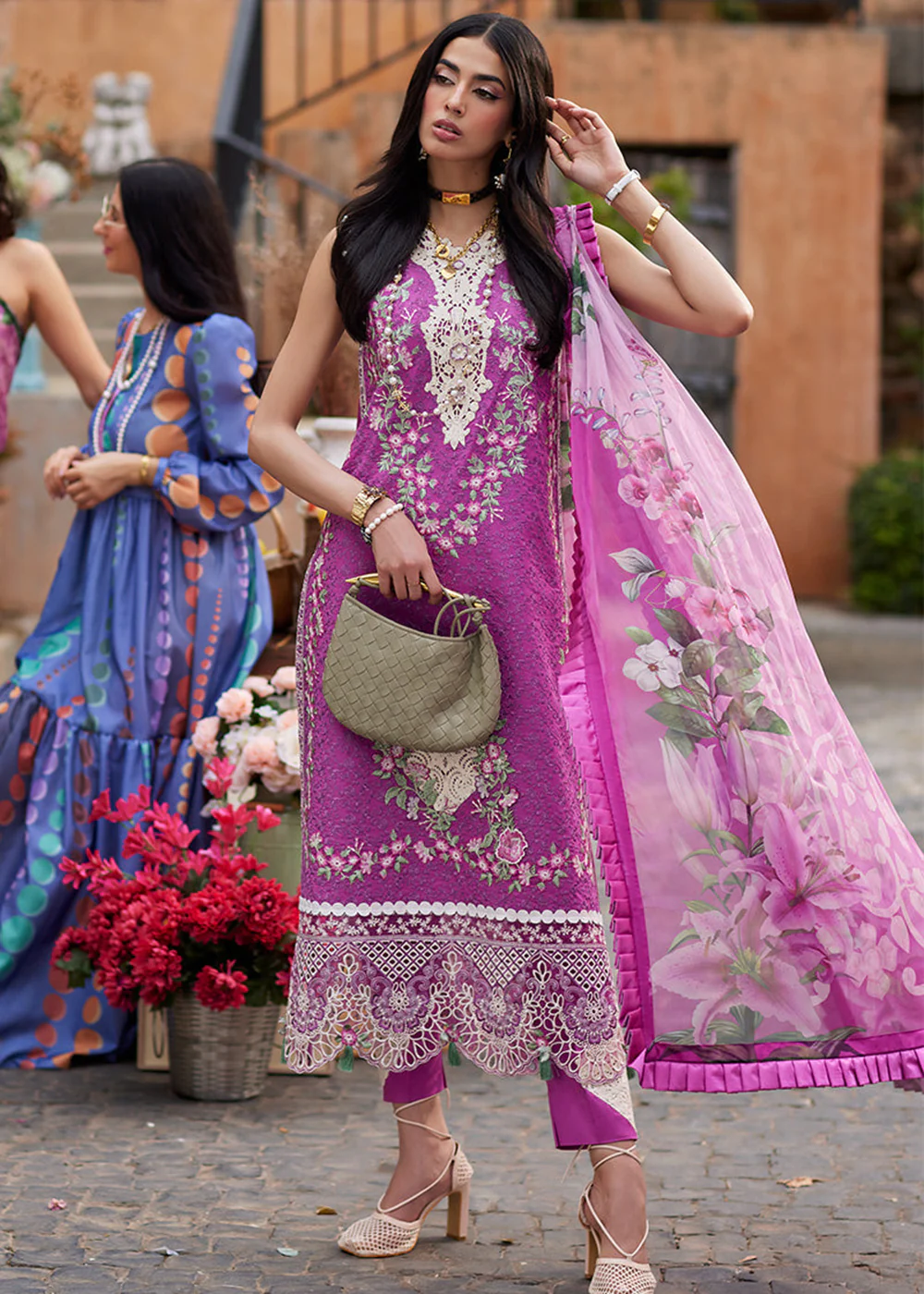 Te Amo Luxury Lawn '24 by Mushq | ROMA RAPTURE - Image 5