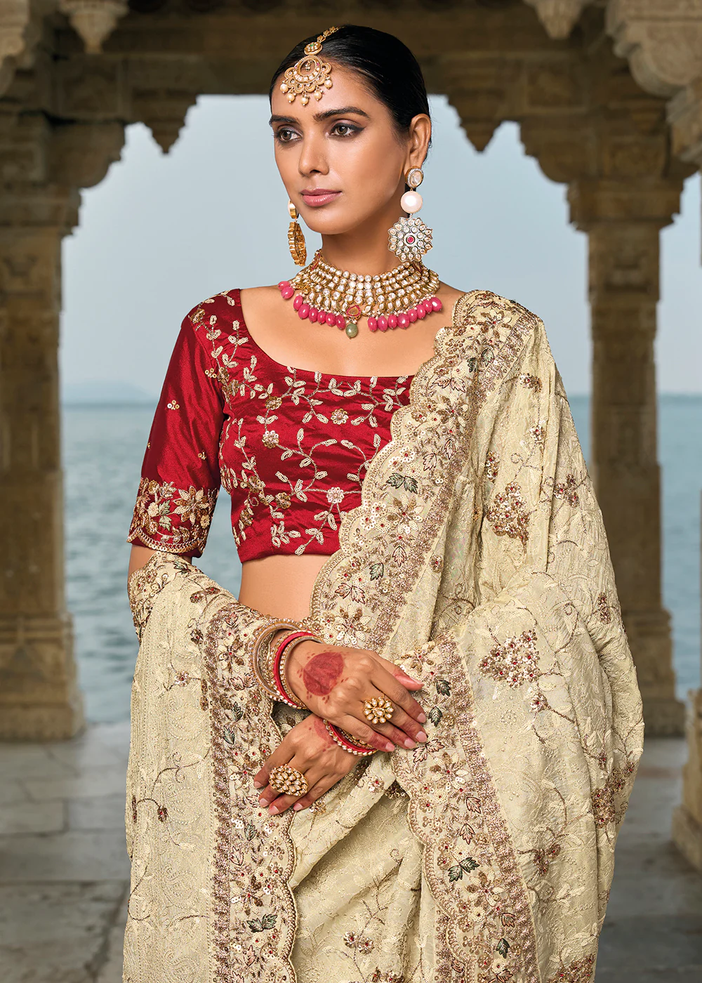 Tempting Ivory Banarasi Silk Designer Traditional Saree - Image 2