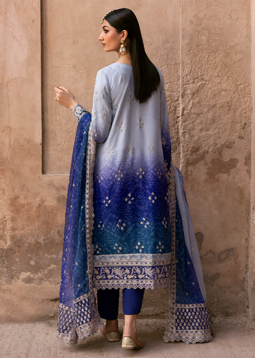 The Empress Wedding Formals '25 by Emaan Adeel | AUREVIA - Image 3