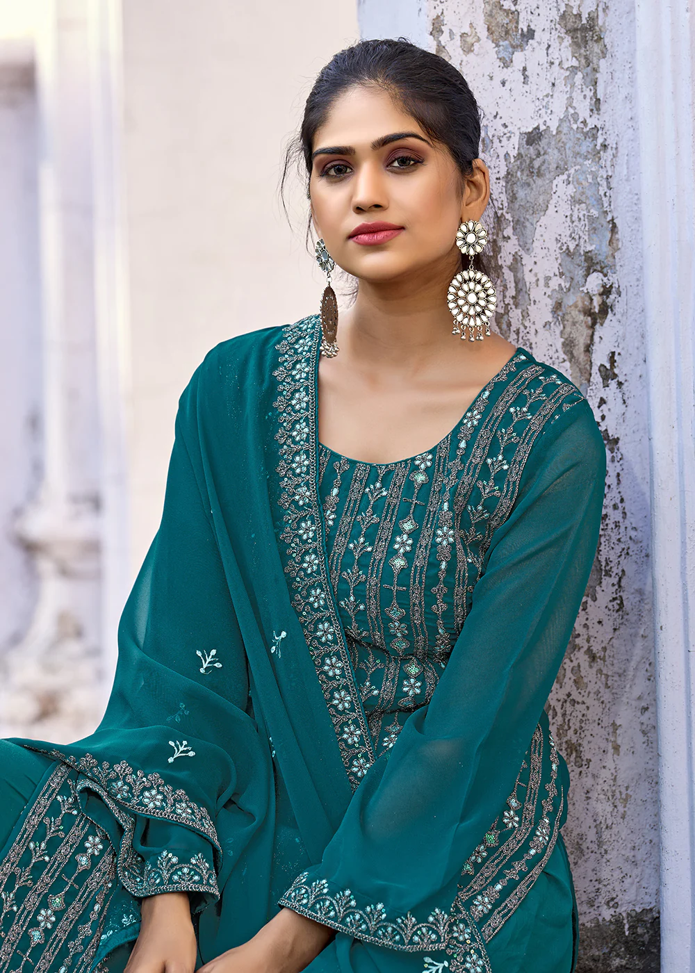 Thread & Sequins Embroidered Teal Palazzo Salwar Suit - Image 2