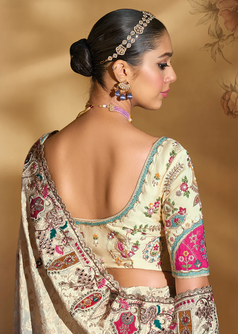 Traditional Grey & Cream Heavy Embroidered Wedding Bridal Saree - Image 3