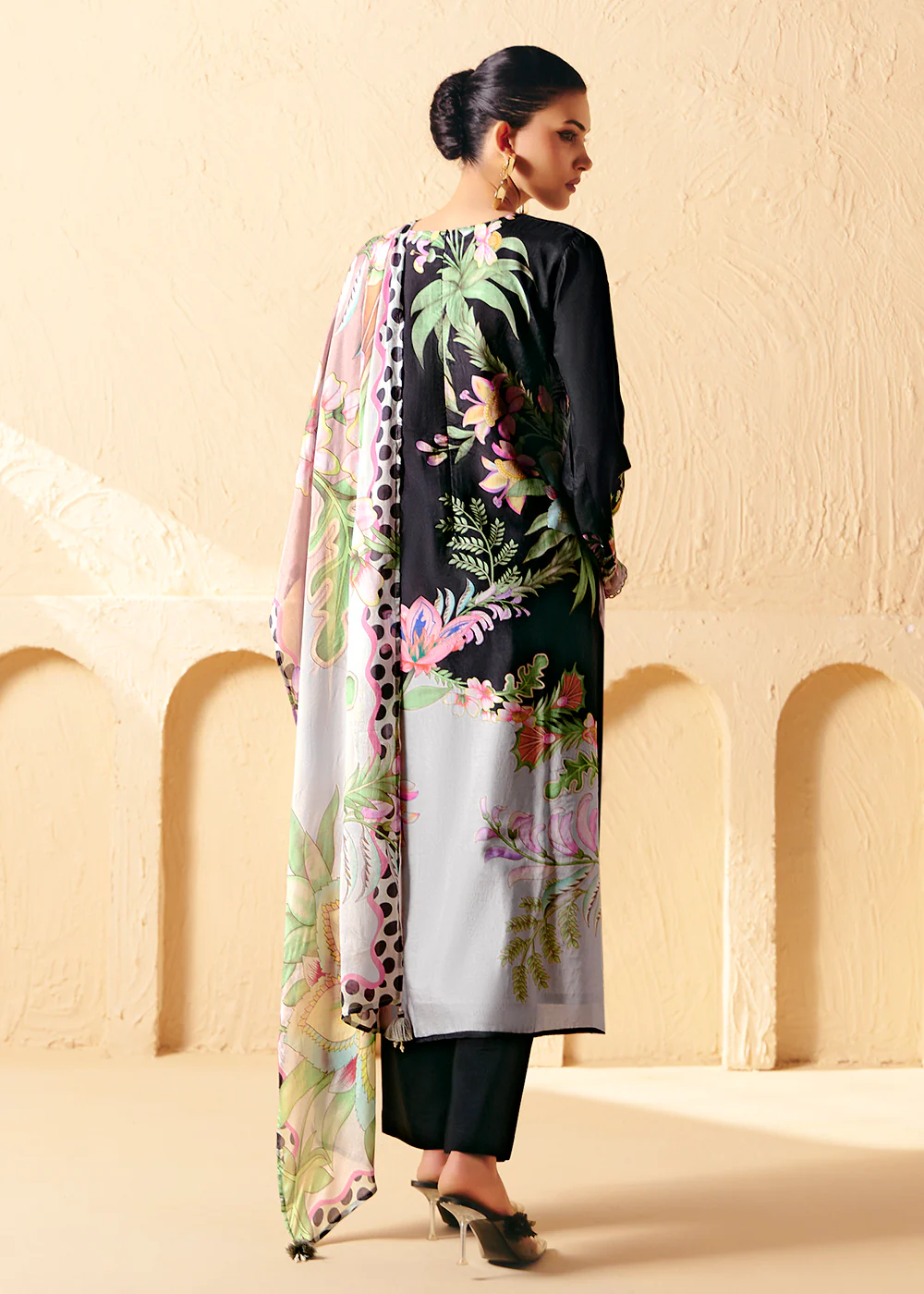 Trendy Black Printed Pant Style Salwar Suit - Image 3